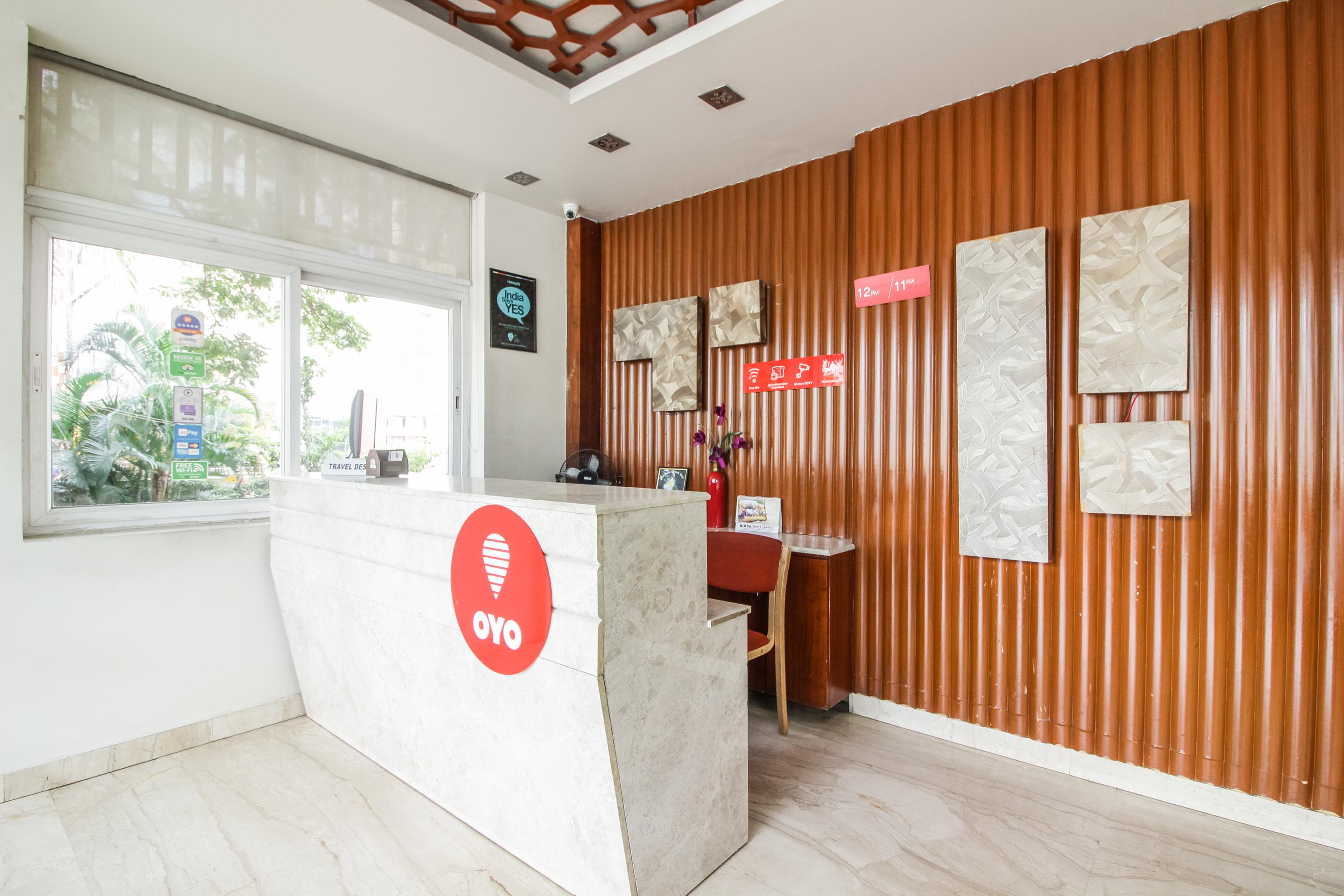 Hotel White Parrot Mysore Bagian luar foto